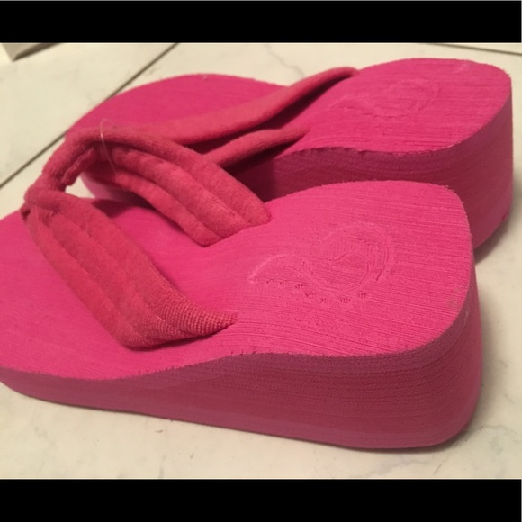 Flip flops - Picture 2 of 3